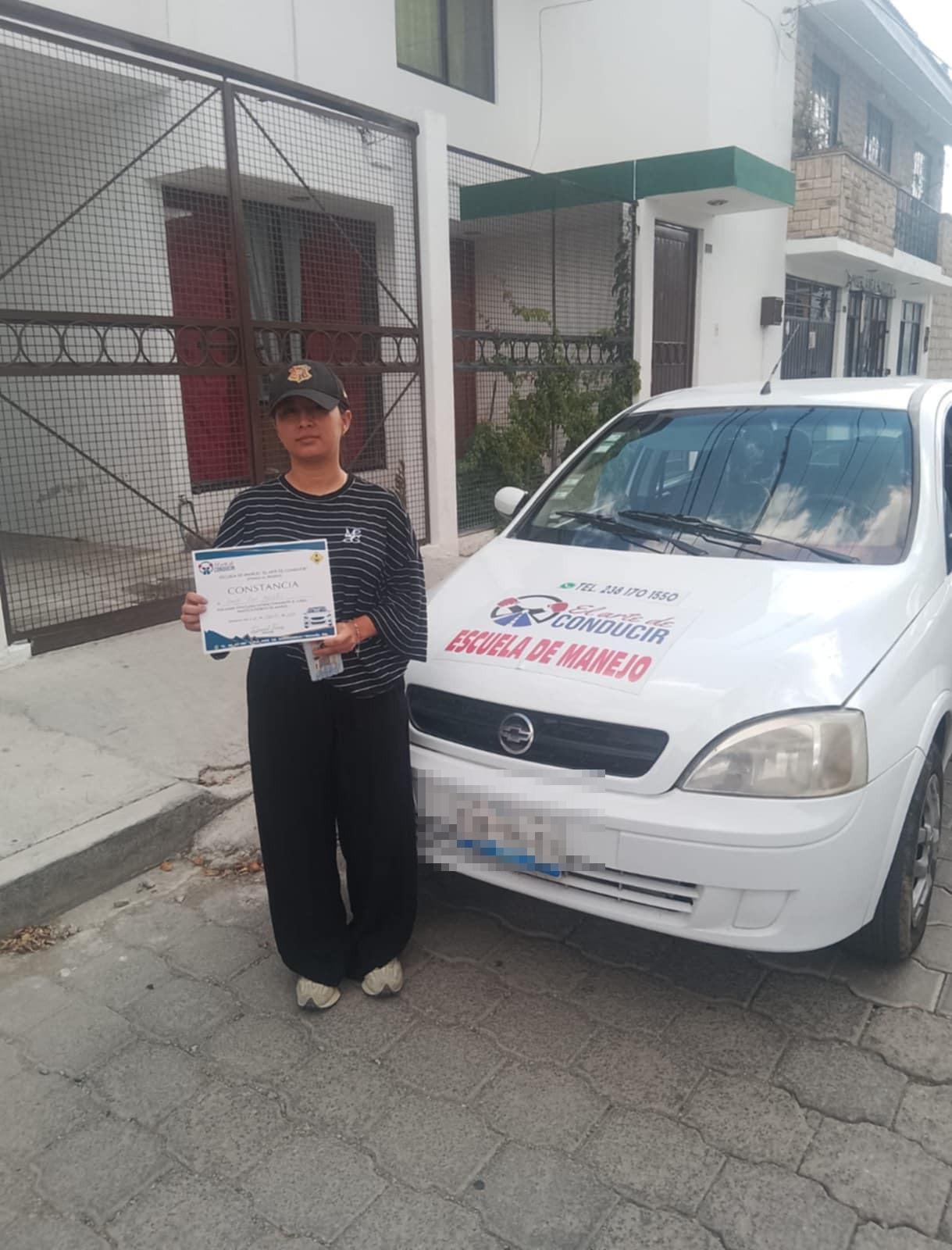 Alumno graduado de El Arte de Conducir 1